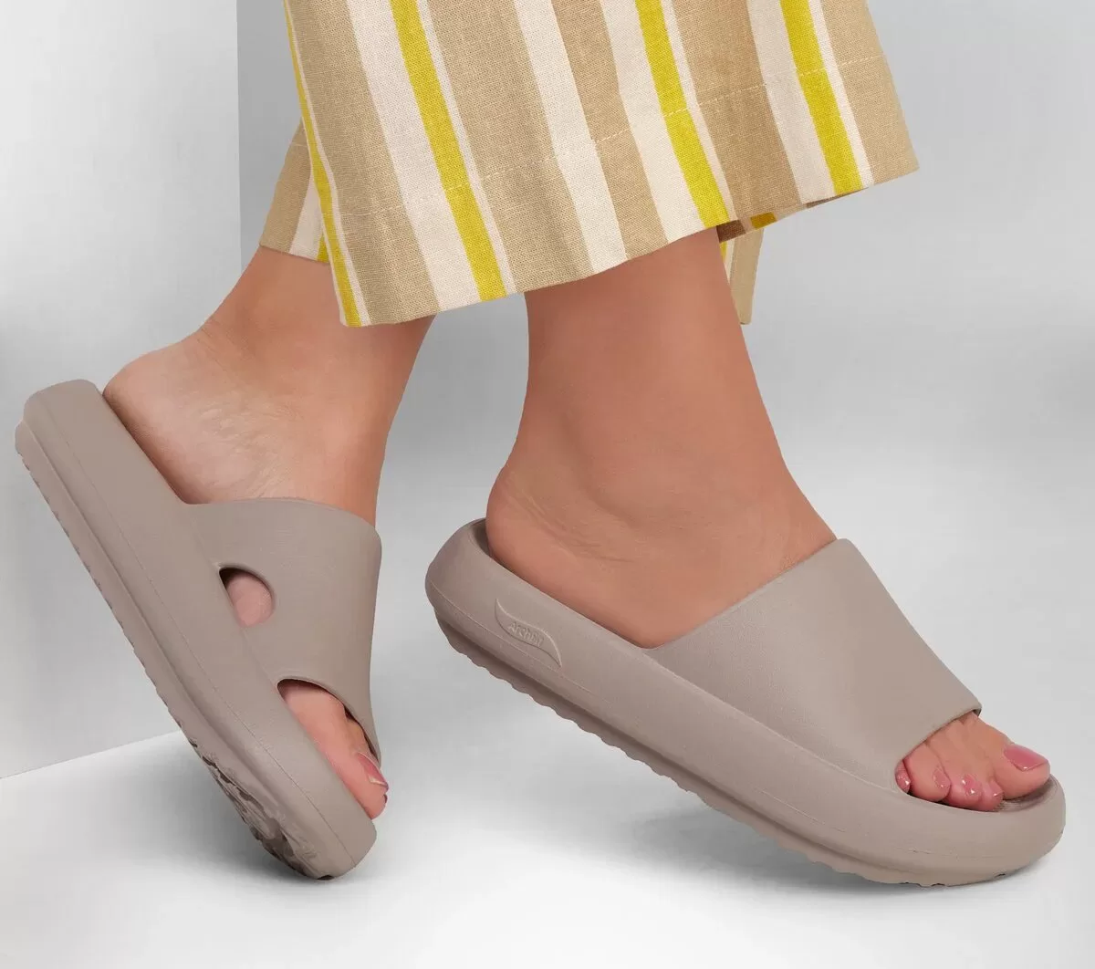 Foamies: Arch Fit Horizon Foamies: Arch Fit Horizon