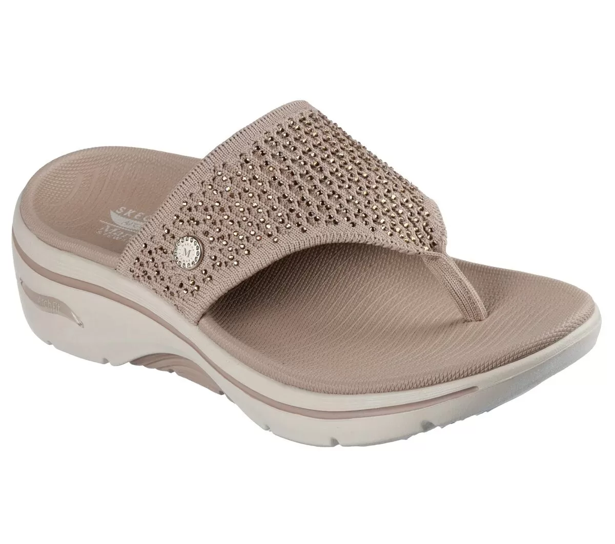 Martha Stewart: GO WALK Arch Fit 2.0 – Illuminating Martha Stewart: GO WALK Arch Fit 2.0 – Illuminating