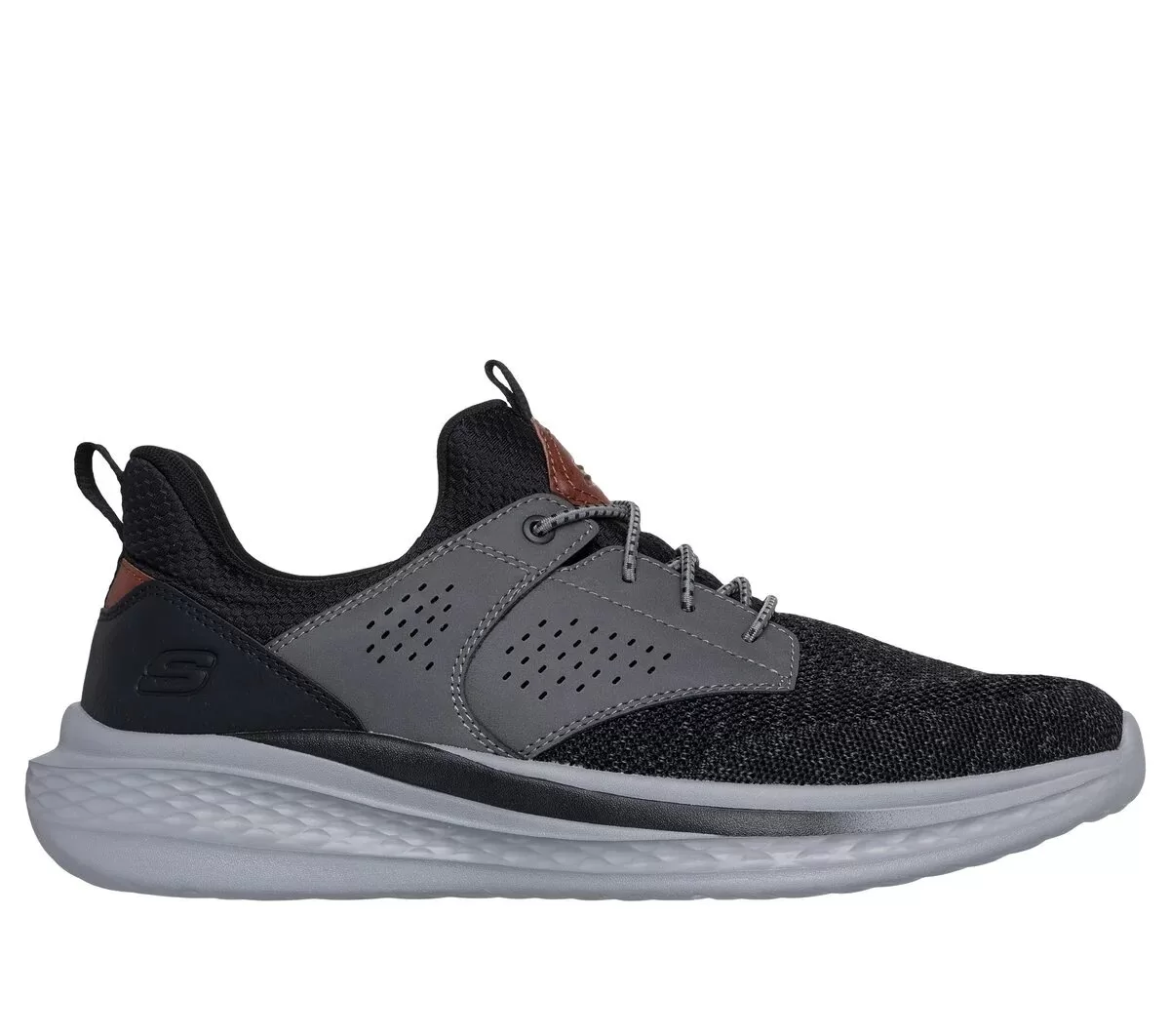 Relaxed Fit: Slade – Breyer Relaxed Fit: Slade – Breyer