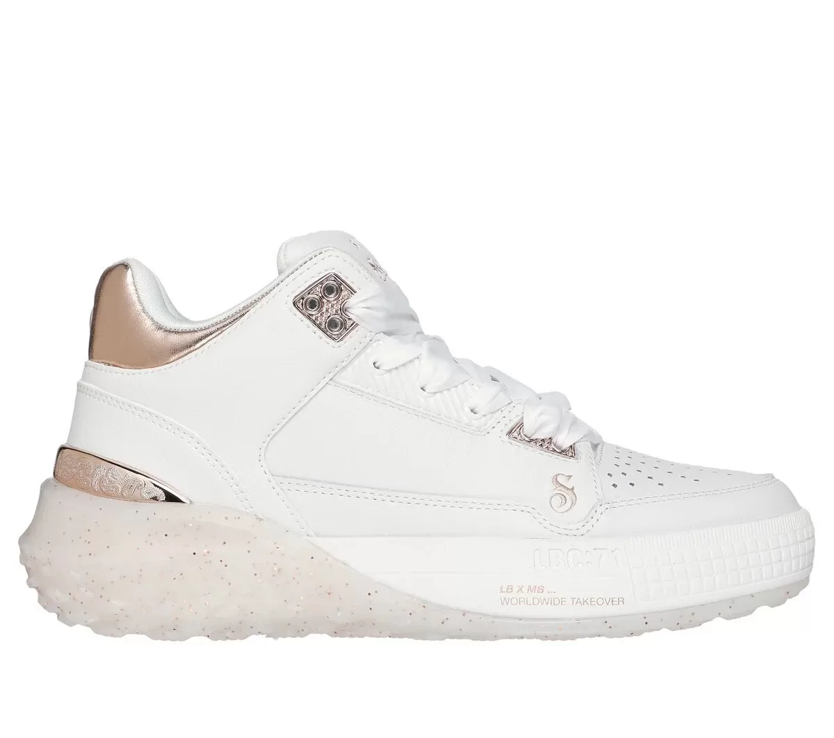 Snoop Dogg: Sizzle – Buckets