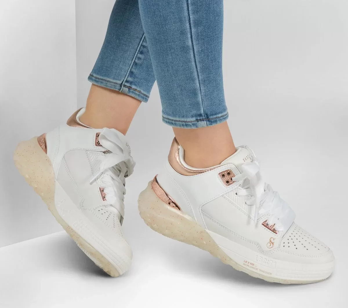 Snoop Dogg: Sizzle – Buckets